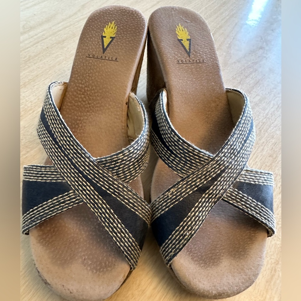 Volatile Wedge Sandal size 9
